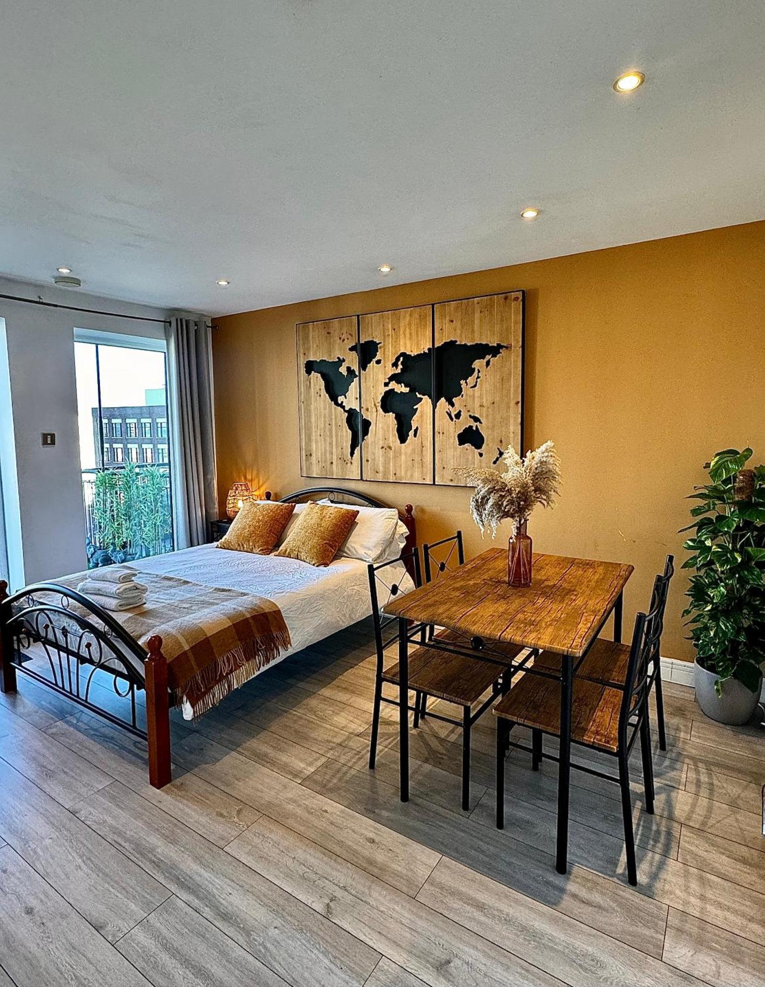 Apartmán Cozy Flat With Balcony Londýn Exteriér fotografie